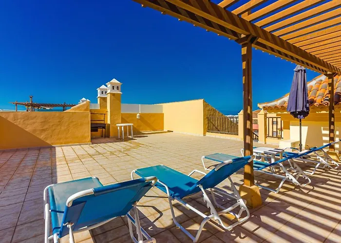 Terrazas Del Duque 3a001 דירה